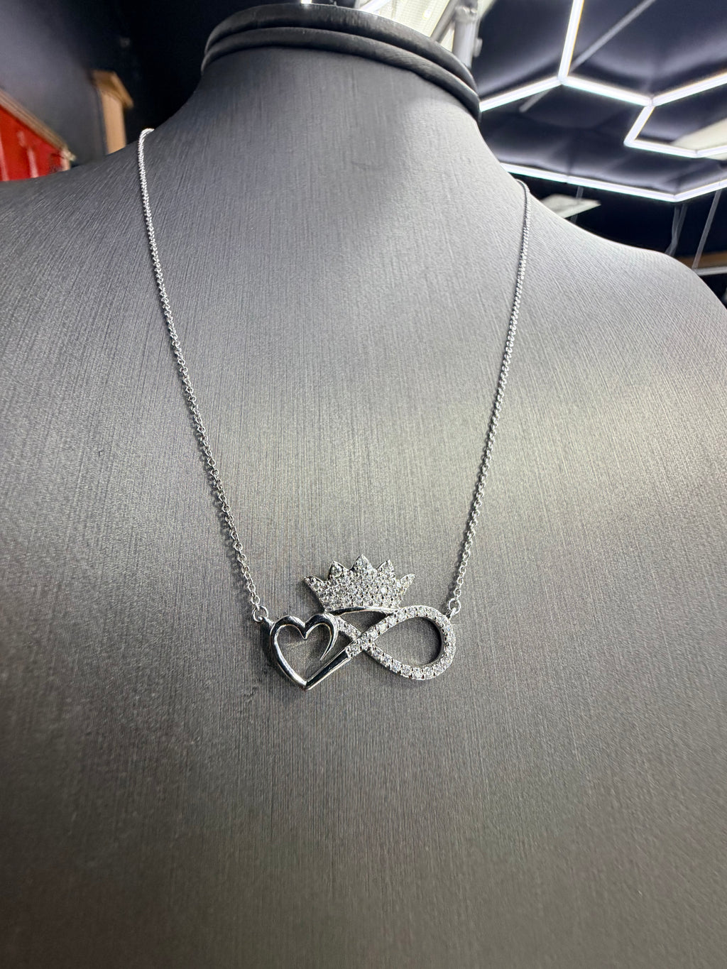 Infinite Crown Diamond Pendant