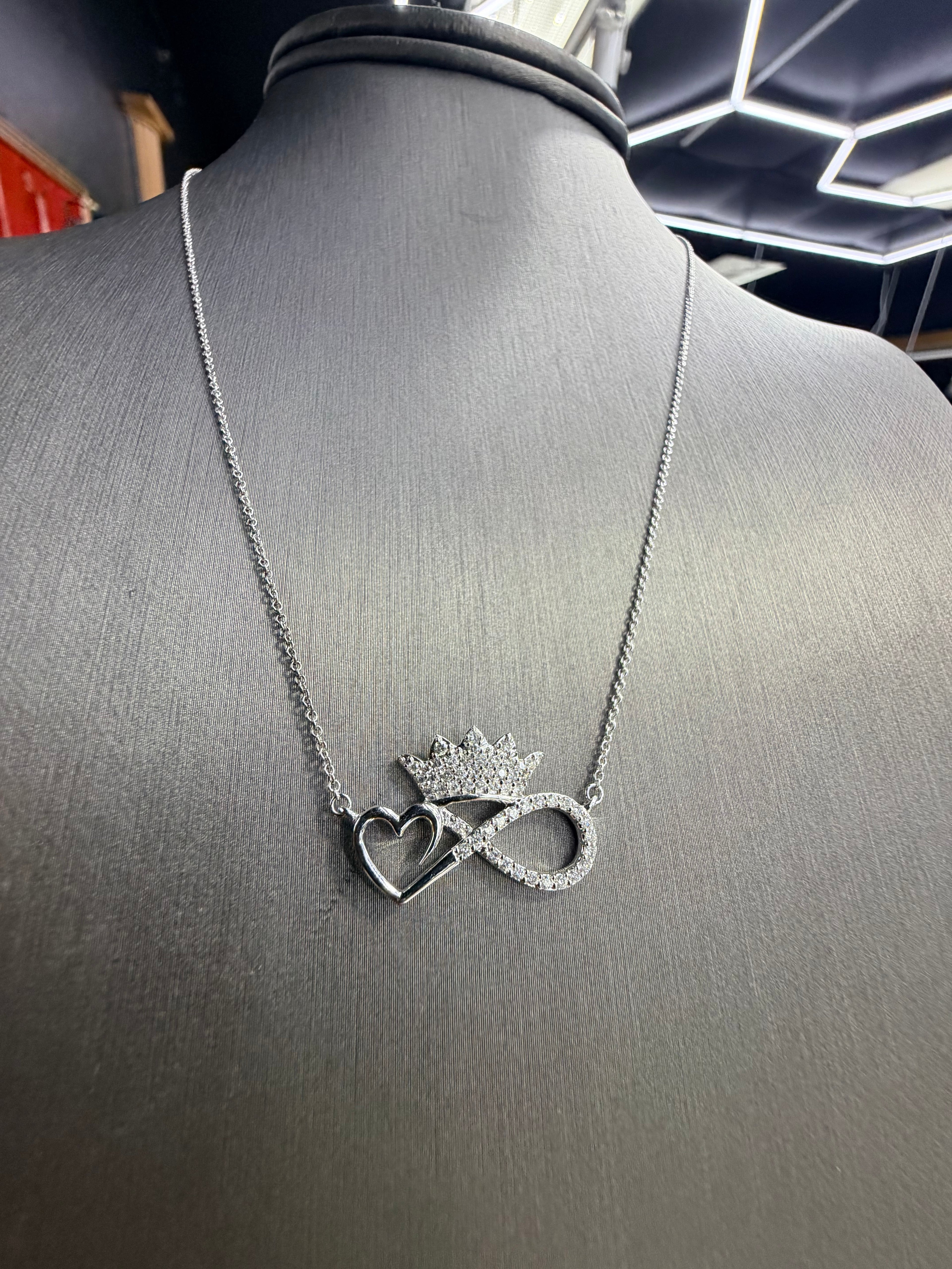 Infinite Crown Diamond Pendant